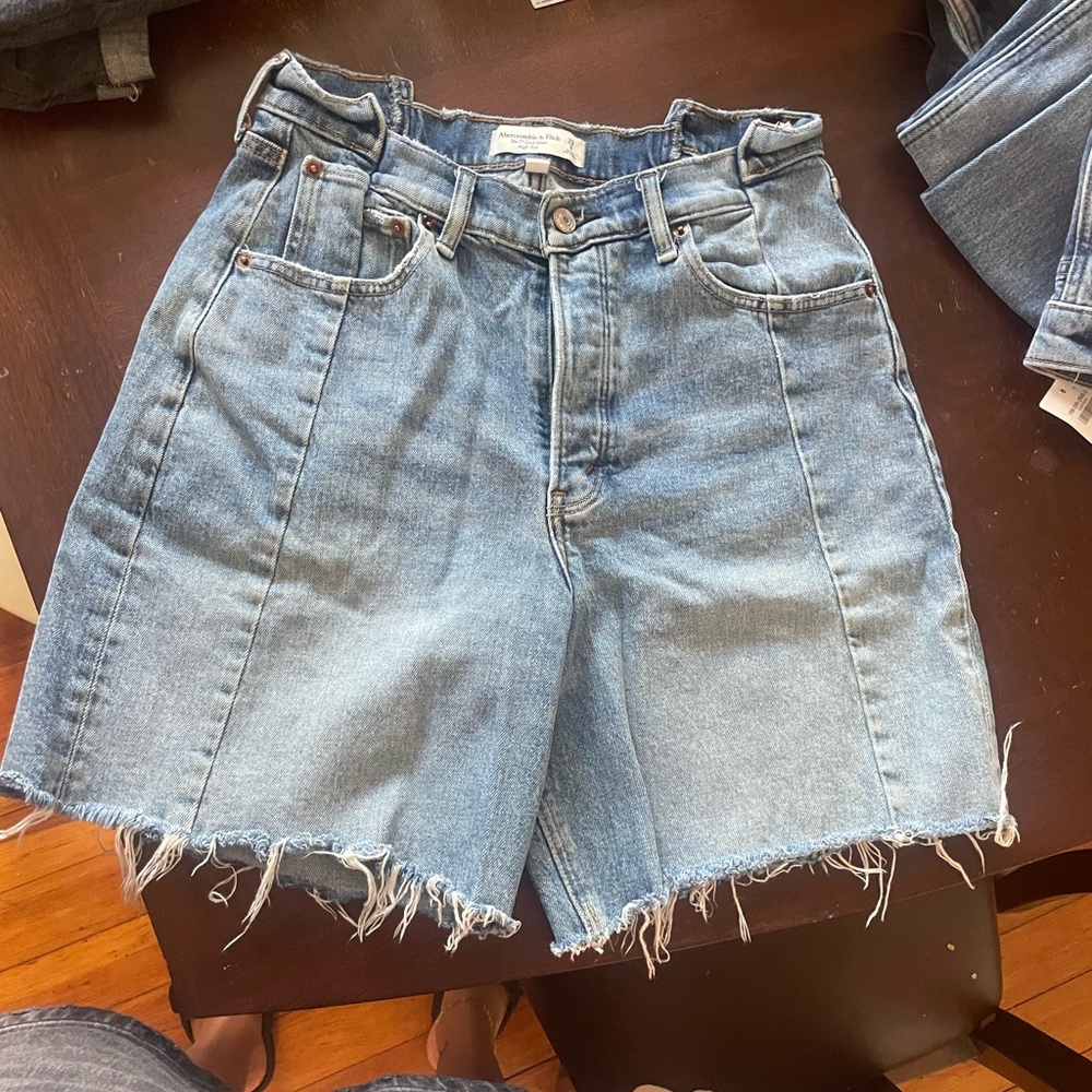 Abercrombie and Fitch dad shorts